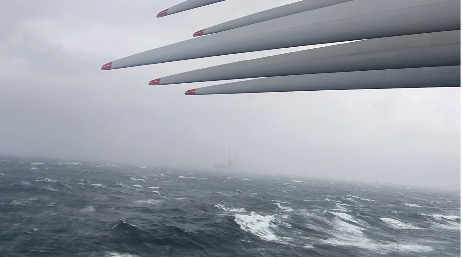 Weather conditions can make working offshore extremely challenging, and on Hornsea 2 we’ve had it all. From high wind, rough seas and snow to dense fogs and driving rain, our offshore teams are always at the mercy of the elements.